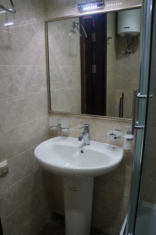 Apartment With Summer Terrace Batumi Cameră foto